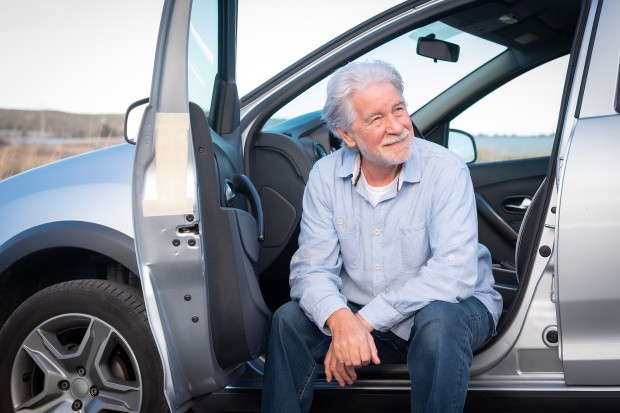 Conducir con experiencia: seguridad al volante cuando ya se es mayor